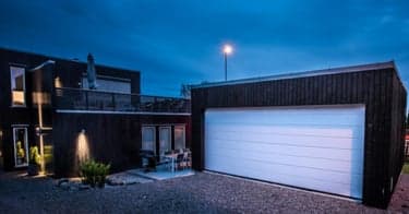Sammenlign priser på garasje og garasjeporter fra flere tilbydere