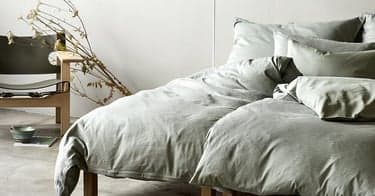 Få to Høie grønt sengesett i velkomstgave