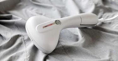 Få praktisk håndsteamer og tre valgfrie bestselgere - verdi opptil 2046 kroner