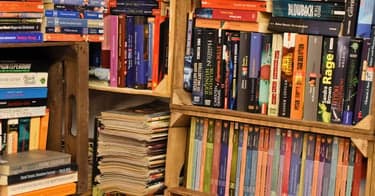 Brukte bøker: Få 30% rabatt hos Nydalen Bokstue i mai