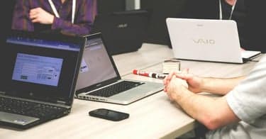 Vil du starte ditt eget AS? La Conta fikse det gratis for deg