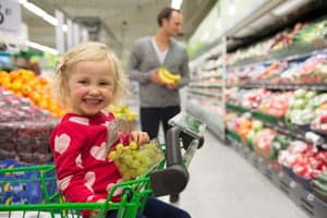 Kiwi kutter ut holdbarhetsgarantien - men gir økt rabatt på frukt og grønt