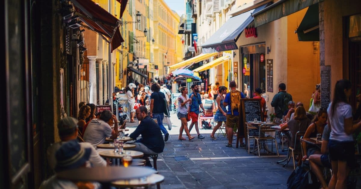 Halvparten føler på dårligere råd denne sommeren