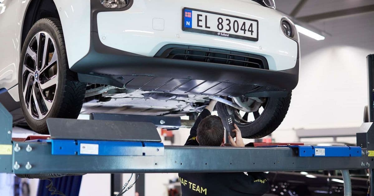 8 av 10 er usikre på å sjekke bruktbilen selv