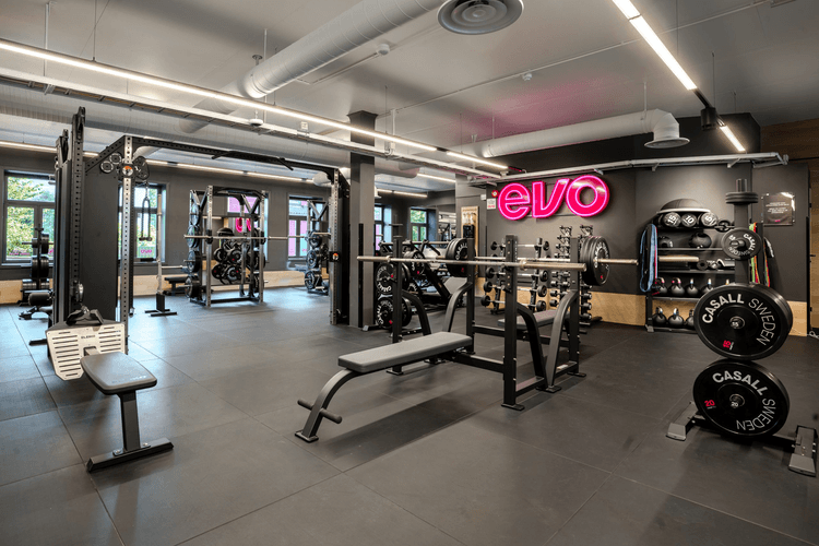 Vinn et år gratis trening hos EVO!
