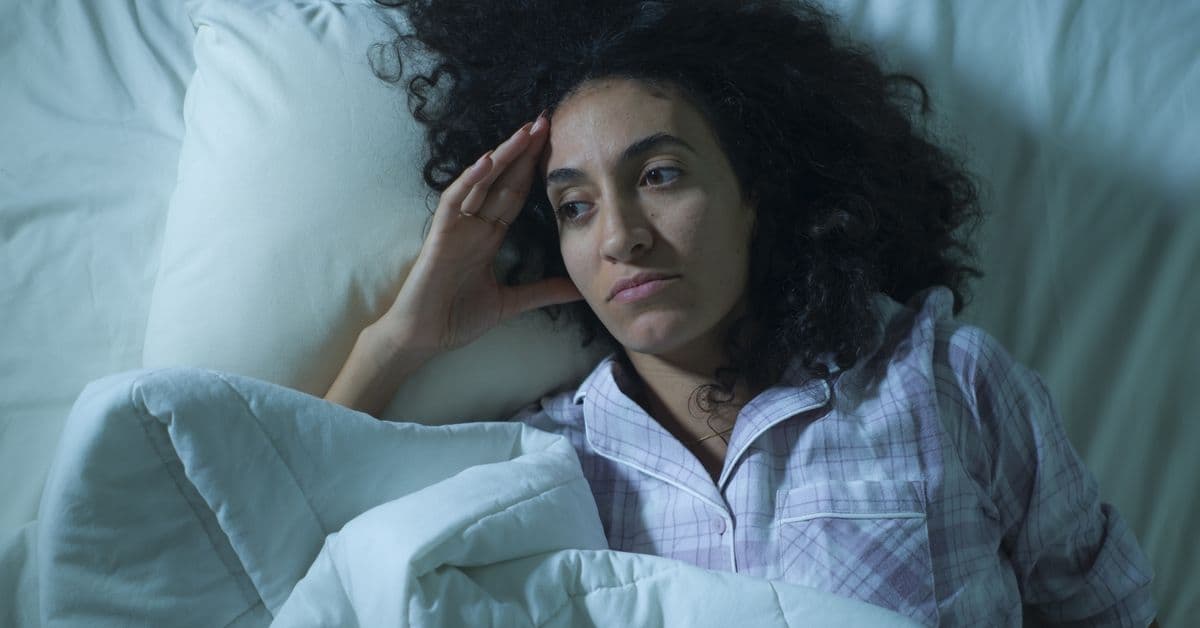 Nesten 1 av 3 ligger søvnløse på grunn av økonomien