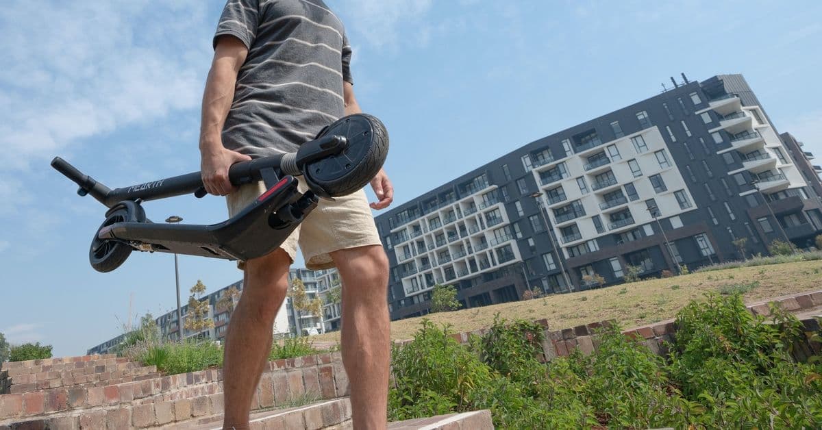 Ennå mangler de fleste elsparkesykler lovpålagt forsikring