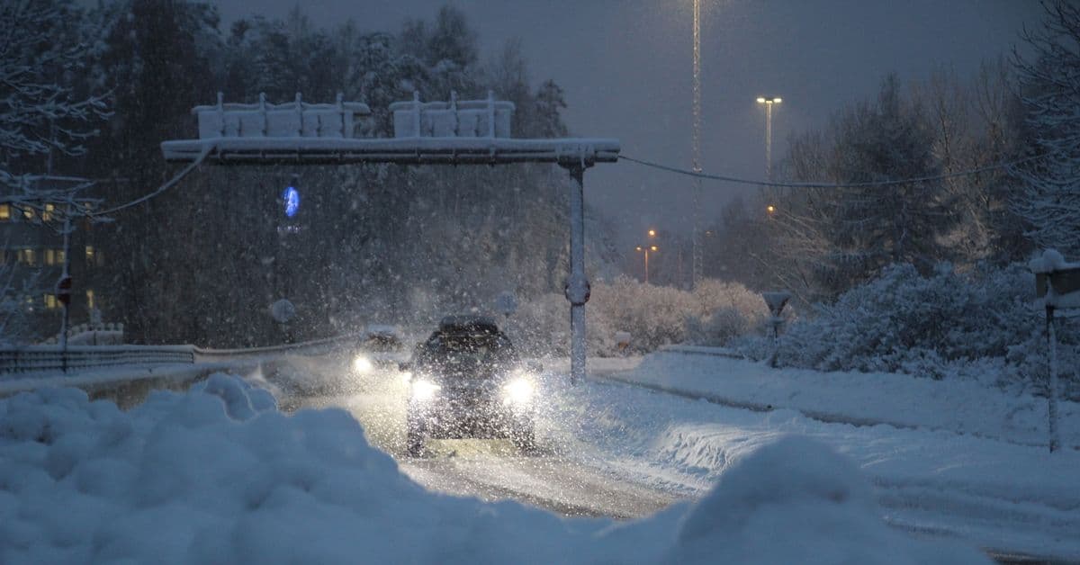 Stjeler nøkkelen og stikker av med bilen