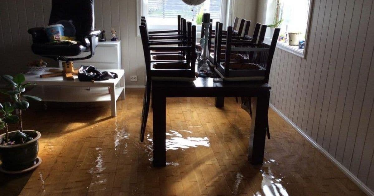 Ti vannskader i timen