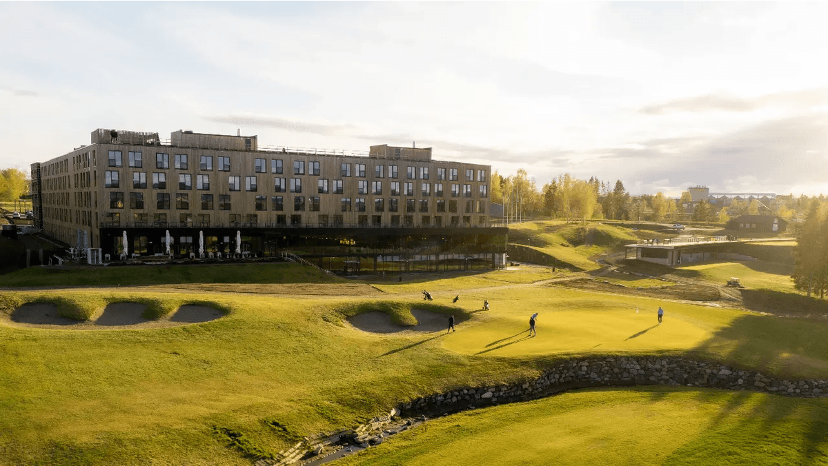 Vinn en eksklusiv golfpakke for to personer