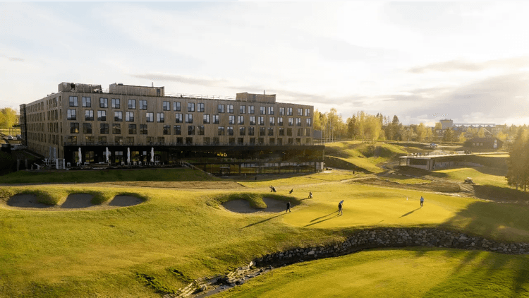 Vinn en eksklusiv golfpakke for to personer