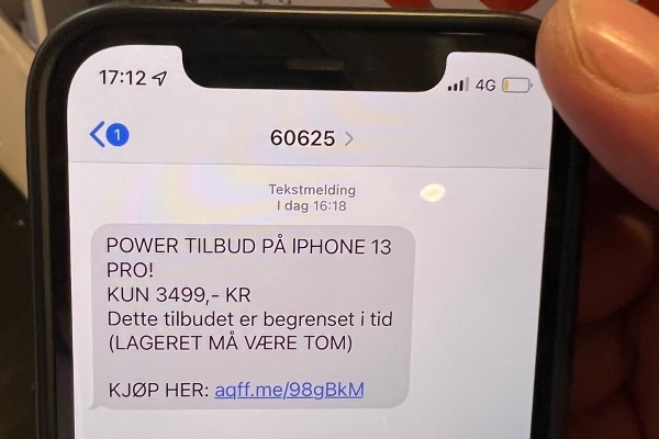 Slik ser SMS-en som utgir seg for å være sendt fra Power ut. Foto: Power.