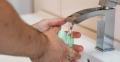 Vanlig håndsåpe bidrar til å redusere virussmitte - du må ikke jakte på Antibac