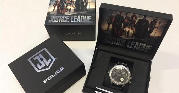 Vinn Justice League-klokke fra Police - verdt 3 000 kroner