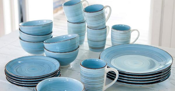 Få blått keramikkservise i 24 deler - verdt 1049 kroner