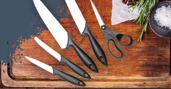 Få Fiskars knivsett med 4 kniver og saks i velkomstgave