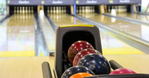 Spill gratis bowling hos Lucky Bowl