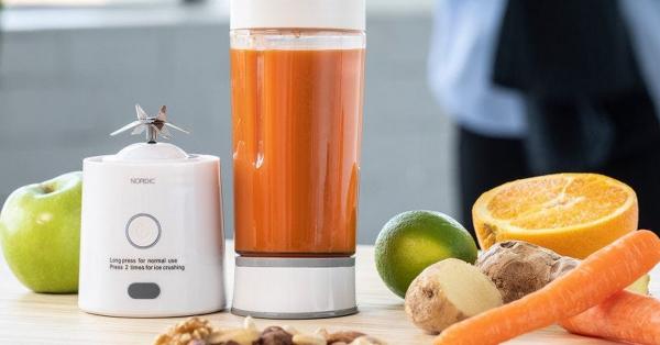 Få praktisk to go smoothie blender