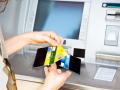 Hvordan unngå å bli frastjålet penger på bankkortet